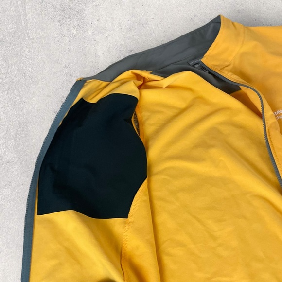 Peter Millar Vest Element 4 Full Zip Windblock Men’s Large BMW Championship B22 - Picture 6 of 14